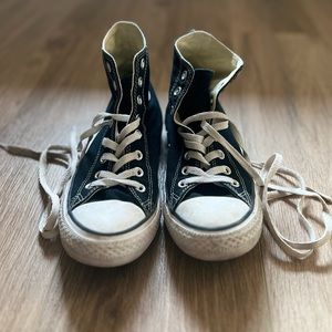 Black Converse